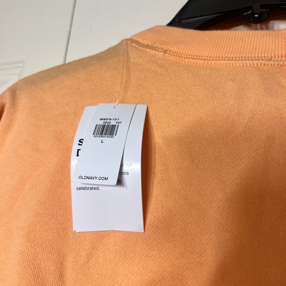 Old Navy Women's Oversized Ombré Crewneck Sweatshirt - Picture 6 of 6